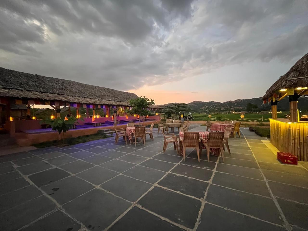 Hampi Rasta Cafe Hotel Exterior photo
